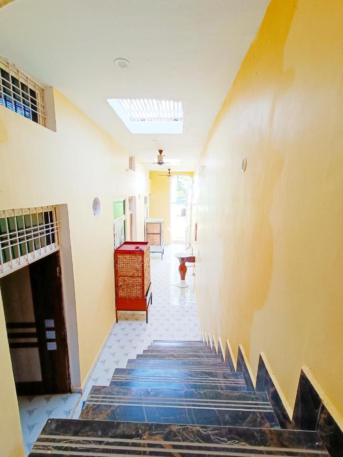 Hari Darshan Orchha Buitenkant foto